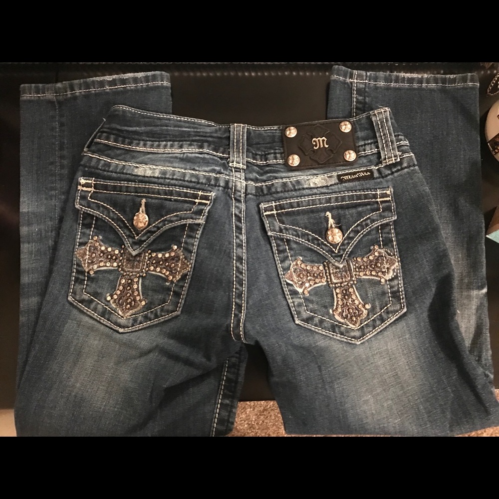 Women’s Miss Me Capris